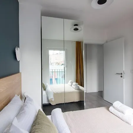 New 2br W Parking + Free Shuttle #32 Apartamento